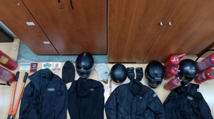 Επίθεση στη Νομική: Ελεύθεροι με όρους και οι 6 κατηγορούμενοι