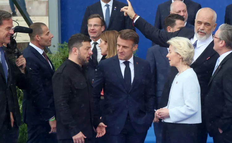 Βρυξέλλες: Νέες σκληρές κυρώσεις στη Ρωσία – Το μήνυμα της Φον ντερ Λάιεν ενόψει συνομιλιών και συνάντησης Τραμπ