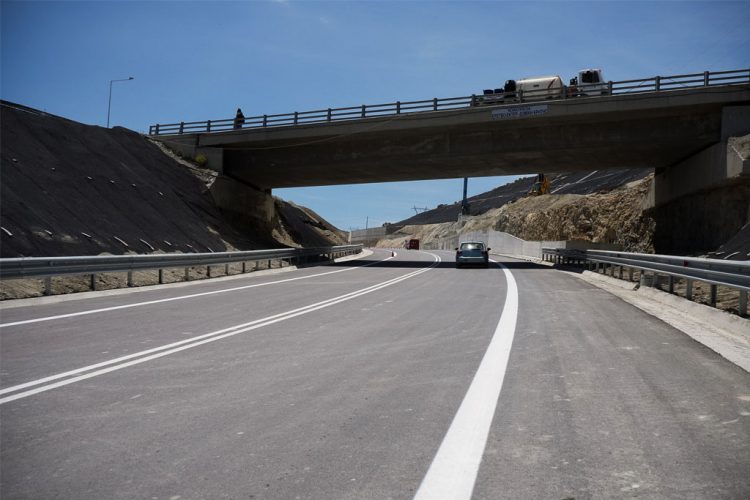 ΒΟΑΚ: Το ΣτΕ επιδίκασε αποζημίωση από το Δημόσιο για τροχαίο δυστύχημα, εξαιτίας της έλλειψης στηθαίων