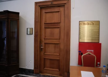 Δικογραφία για Τέμπη: Μόλις 10 βουλευτές(!) έχουν ενημερωθεί για το περιεχόμενο