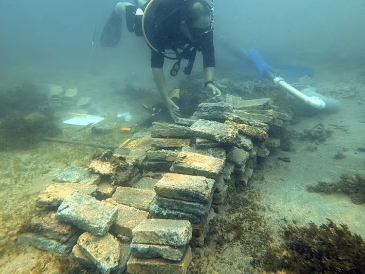 Ανακάλυψη στον Ατλαντικό: Ο υποβρύχιος «κίτρινος δρόμος» οδήγησε αρχαιολόγους σε 2 μυστηριώδη ναυάγια