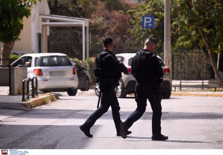 Υμηττός: Θύμα απαγωγής γιος επιχειρηματία – Τέσσερις συλλήψεις, ανάμεσά τους γνωστός τράπερ