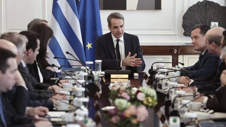 Το σκεπτικό που αναπτύσσουν στο Μαξίμου όσοι προτιμούν εκλογές το 2025