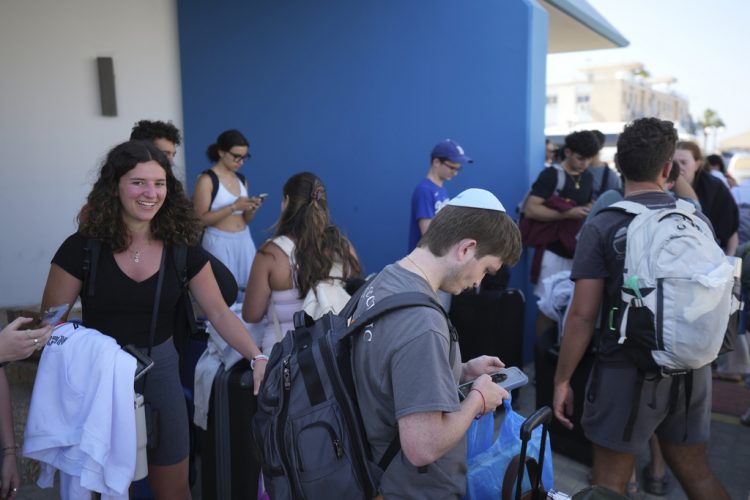 Κύπρος: Σαρωτικές εξαγορές μεγάλων εκτάσεων γης από Ισραηλινούς, καταγγέλλει το ΑΚΕΛ