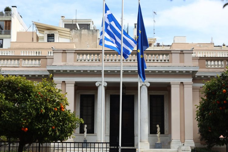 ΚΥΣΕΑ: Αυξημένα μέτρα ασφαλείας σε Ένοπλες Δυνάμεις και ΕΛΑΣ μετά τις ισραηλινές επιθέσεις στο Ιράν