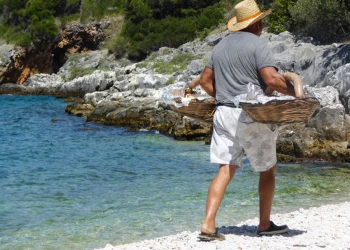 Κάθειρξη 16 ετών στον αρχηγό της «μαφίας των λουκουμάδων» στη Χαλκιδική