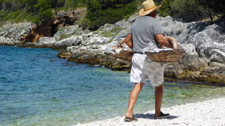 Κάθειρξη 16 ετών στον αρχηγό της «μαφίας των λουκουμάδων» στη Χαλκιδική