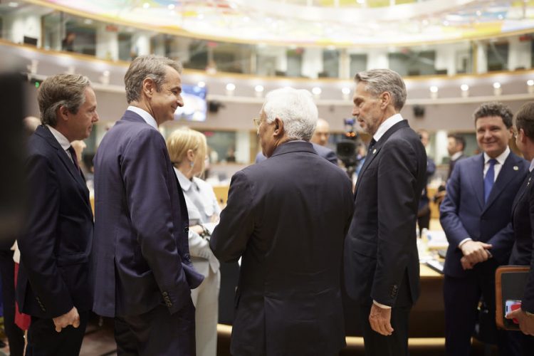 Σύνοδος Κορυφής ΕΕ: Πέρασε η πρόταση της Ελλάδας για την άμυνα και την ασφάλεια -Τα συμπεράσματα