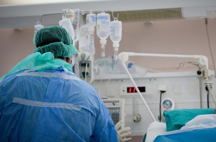 Πάτρα: Διασωληνωμένα τα δύο παιδιά που παρασύρθηκαν στον Άραχθο