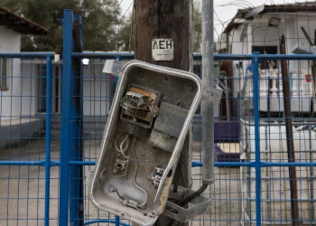 Κεφαλονιά: 85χρονος ζει χωρίς ηλεκτρικό ρεύμα από τον Ιανουάριο