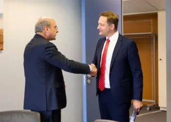 Ο Χατζηδάκης ενημέρωσε τον Επίτροπο Γεωργίας της ΕΕ για την απορρόφηση του ΟΠΕΚΕΠΕ από την ΑΑΔΕ