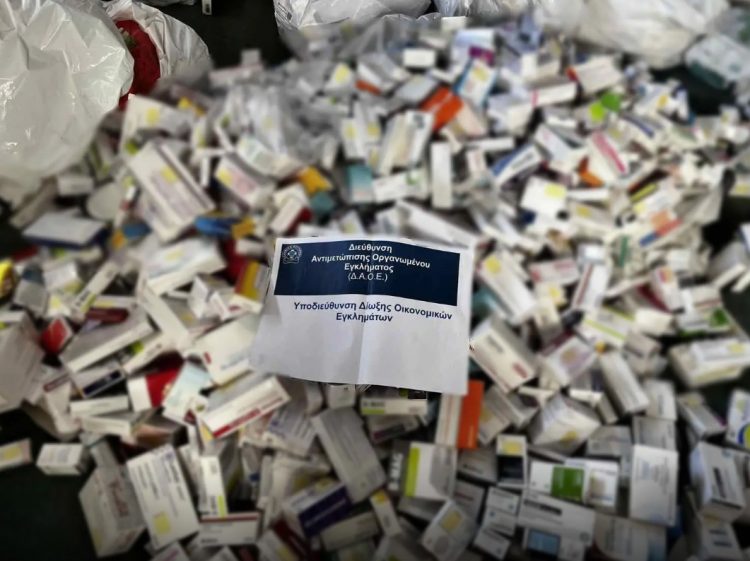 Παράνομες συνταγογραφήσεις στον ΕΟΠΥΥ: Στην φυλακή ένας γιατρός και ένας φαρμακοποιός
