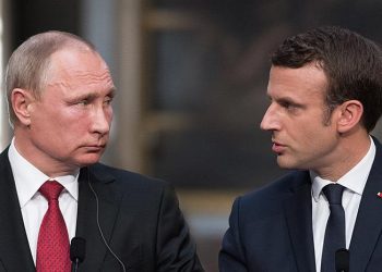 Εμανουέλ Μακρόν και Βλαντίμιρ Πούτιν είχαν τηλεφωνική επικοινωνία