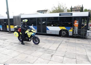 Τροχαίο στη Συγγρού: Λεωφορείο συγκρούστηκε με αυτοκίνητο – Έξι τραυματίες