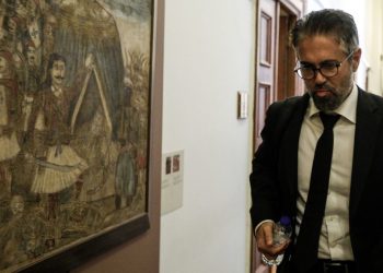 Δίκη Novartis: «Μαύρο χρήμα», ψέματα και απειλές από τον Φρουζή