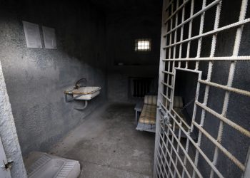 Γαλλία: Απίθανη απόδραση κρατούμενου κρυμμένος στον σάκο ατόμου που αποφυλακίστηκε