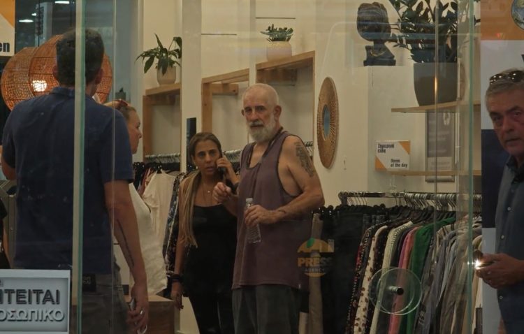 Κάηκε το σπίτι του Πέτρου Φιλιππίδη στην Πατησίων – Βρισκόταν μέσα ο ηθοποιός