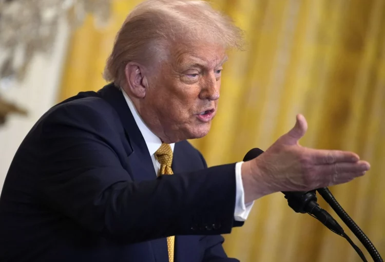 Ντόναλντ Τραμπ: Έδωσε νέα προθεσμία στη Ρωσία για να σταματήσει τον πόλεμο με την Ουκρανία