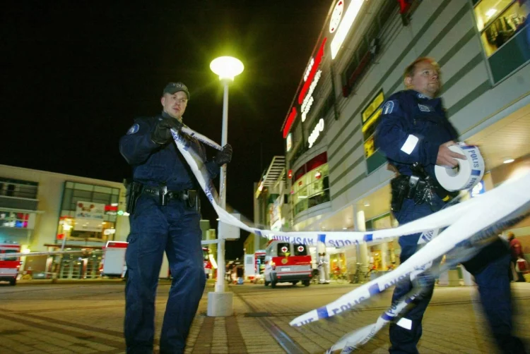 Φινλανδία: Ο 23χρονος που μαχαίρωσε 4 άτομα σε εμπορικό κέντρο δήλωσε πως «όλοι οι άνθρωποι είναι εχθροί του»