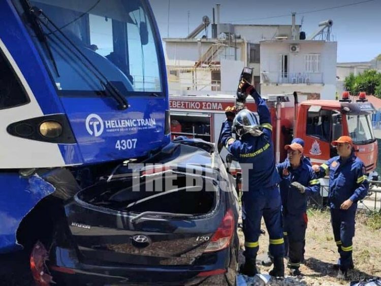 Πάτρα: Σύγκρουση Ι.Χ. με τον Προαστιακό – Δείτε βίντεο από τη στιγμή της σύγκρουσης