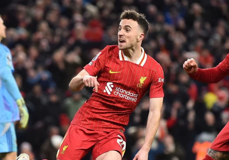 Ντιόγκο Ζότα: Με χειροκροτήματα υποδέχθηκαν την σορό του στην Πορτογαλία – Αγρυπνία την Παρασκευή, το Σάββατο η κηδεία