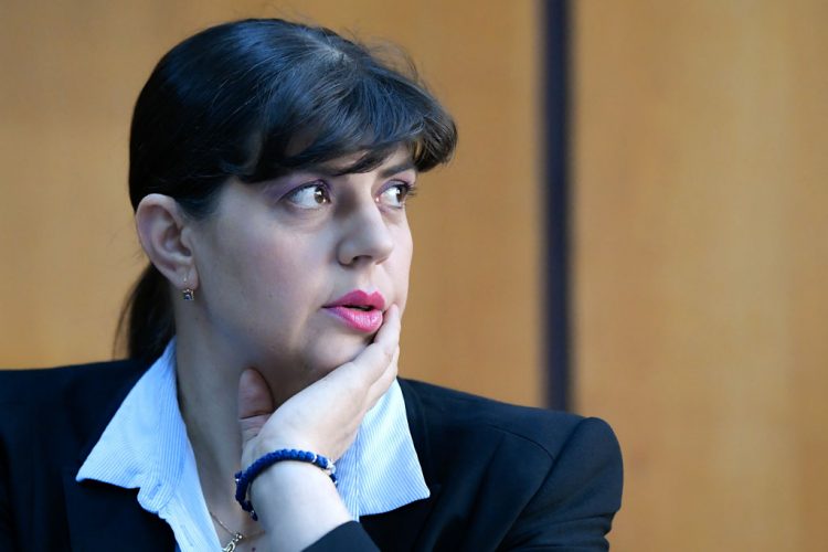 Euractiv: Η εισαγγελέας της ΕΕ Λάουρα Κοβέσι στοιχειώνει το σάπιο σύστημα της Ελλάδας