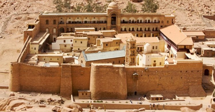 «Πραξικόπημα» στο Σινά – «Καλυπτόμαστε από το διάβημα του Αρχιεπισκόπου Δαμιανού» λέει η κυβέρνηση