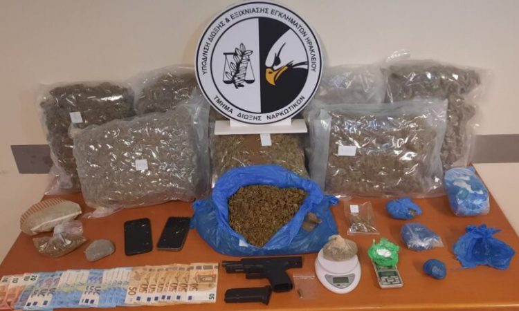 Ηράκλειο: Παρέλαβαν με κούριερ μεγάλες ποσότητες ναρκωτικών κρυμμένες σε κούτες παιδικών παιχνιδιών