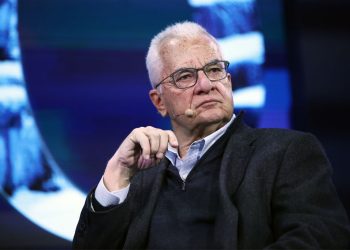 Εντοπίστηκε βόμβα στην πολυκατοικία του Γιάννη Πρετεντέρη στο Ψυχικό