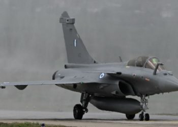 Τανάγρα: Σύλληψη 4 ατόμων ασιατικής καταγωγής- Φωτογράφιζαν στρατιωτικές εγκαταστάσεις