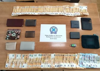 Γυναίκες παρακολουθούσαν ηλικιωμένες σε ΑΤΜ, άρπαζαν τις κάρτες και άδειαζαν λογαριασμούς