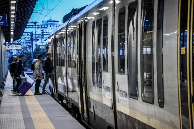 Καταγγελία για το χάος σε συρμό της Hellenic Train