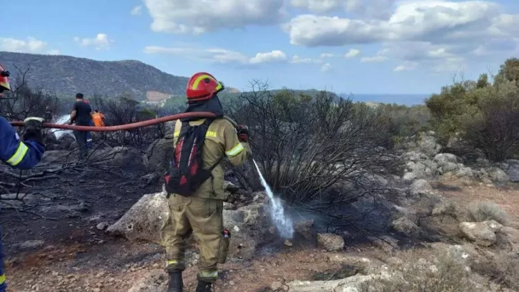 Επιχείρηση για τη μεταφορά τραυματισμένης γυναίκας από περιοχή στον Όλυμπο