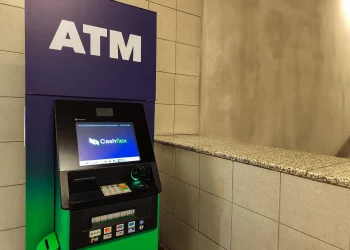 ΑΤΜ: Πρεμιέρα για τις μηδενικές τραπεζικές προμήθειες – Τι αλλάζει από Δευτέρα 11/8