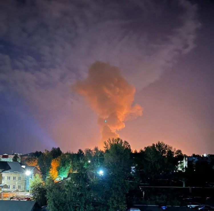 Ουκρανία: Επίθεση με drones σε διυλιστήριο στην περιφέρεια του Σαράτοφ