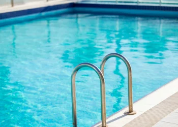 Κρήτη: Γερμανίδα τουρίστρια κατηγορείται πως αφόδευσε στην πισίνα