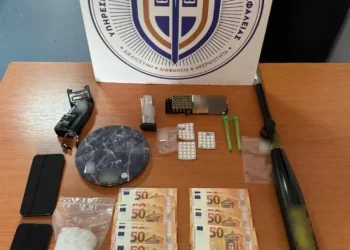 ΕΛ.ΑΣ: Κοκαΐνη, χάπια και 1.550 ευρώ στο σπίτι του πρώην αστυνομικού και TikToker