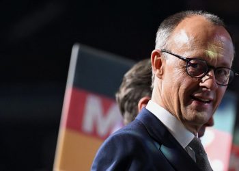 Politico: Μερτς συγκαλεί μέσω βιντεοκλήσης έκτακτη σύνοδο με Ευρωπαίους, Τραμπ και Ζελένσκι