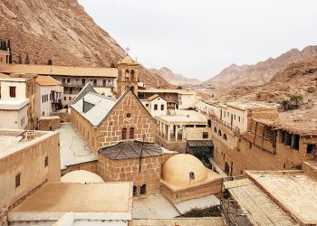 Μονή Σινά: Διέγραψε τους πραξικοπηματίες μοναχούς ο Αρχιεπίσκοπος Δαμιανός!