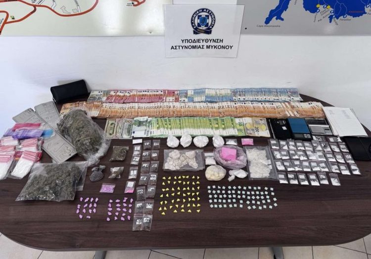 Μύκονος: Επιχείρηση της Αστυνομίας «ξηλώνει» κυκλώματα ναρκωτικών – Συλλήψεις και κατασχέσεις μεγάλης αξίας
