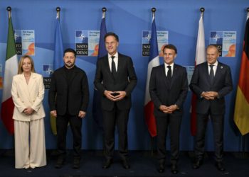 Διπλωματικό τσουνάμι για την Ουκρανία: Ποιοι Ευρωπαίοι ηγέτες θα δώσουν το «παρών» στη συνάντηση Τραμπ-Ζελένσκι στον Λευκό Οίκο