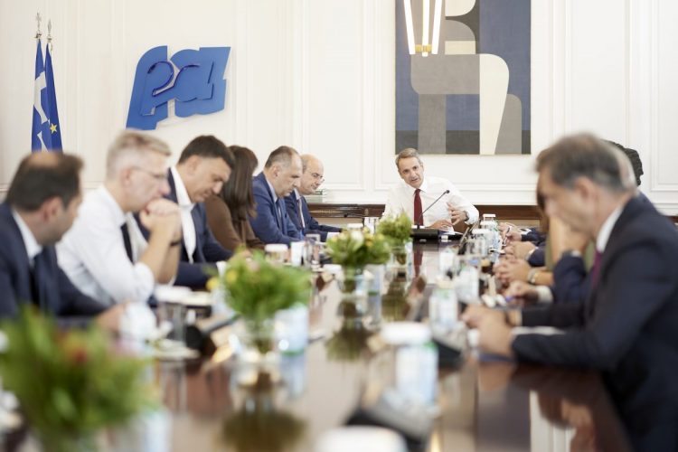 Συνεδρίαση ΚΥΣΟΙΠ: Εγκρίθηκε η Εθνική Στρατηγική Εξωστρέφειας – Παρεμβάσεις σε πέντε άξονες