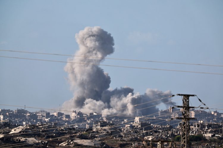 Tο Ισραήλ ισοπεδώνει την πόλη της Γάζας – Δεκάδες νεκροί και χιλιάδες εγκλωβισμένοι στην πόλη