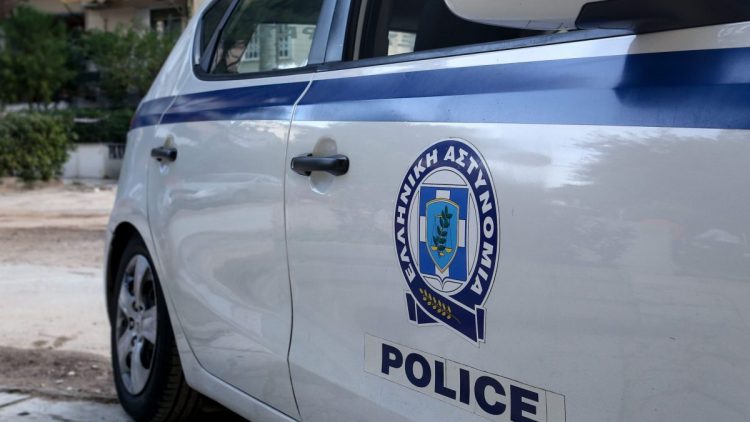 Θεσσαλονίκη: Στο αυτόφωρο μετά από καβγά σε μνημόσυνο