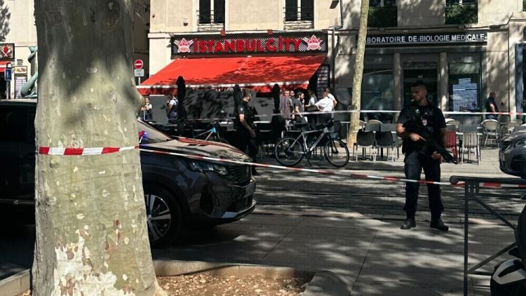 Γαλλία: Ένας άνδρας μαχαίρωσε πέντε ανθρώπους στη Μασσαλία – Σκληρές εικόνες