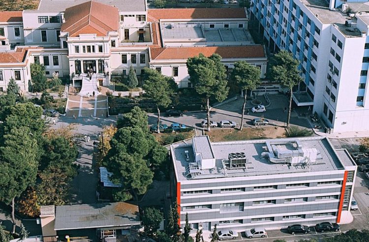 Νέες αποκαλύψεις για τον γιατρό του «Ιπποκράτειου» – Είχε καταδικαστεί στο παρελθόν για φακελάκι