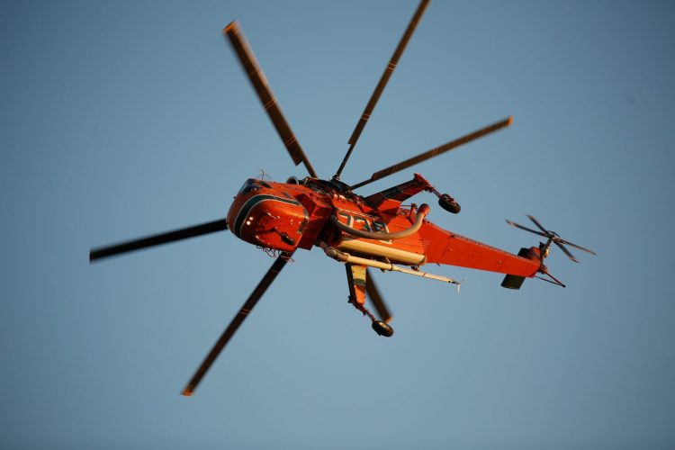 Φωτιά εκδηλώθηκε στα Λευκόγεια Δράμας – Συνδρομή και από εναέρια μέσα