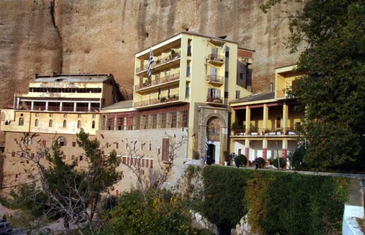 Μονή Μεγάλου Σπηλαίου στα Καλάβρυτα: Πώς έφτασε η ΕΛ.ΑΣ στις συλλήψεις για την πώληση βυζαντινών εικόνων