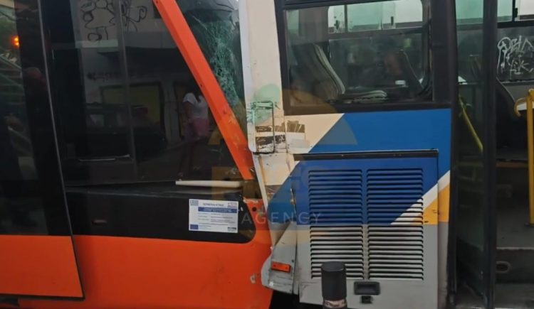Σύγκρουση λεωφορείου με Τραμ στον Πειραία – Αναφορές για ελαφρά τραυματίες