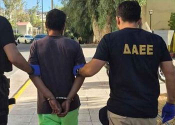 Ο αλλοδαπός που συνελήφθη για τη φωτιά στον Υμηττό είναι ο ίδιος που παρενόχλησε τρεις γυναίκες Αιγάλεω